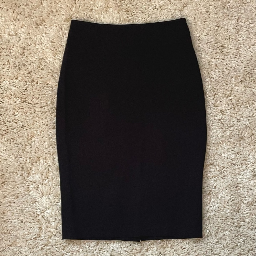 Black Pencil Skirt || Sandra Angelozzi